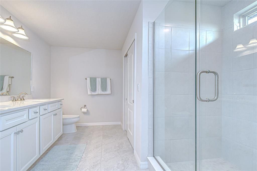 For Rent: $3,500 (5 beds, 4 baths, 3245 Square Feet)