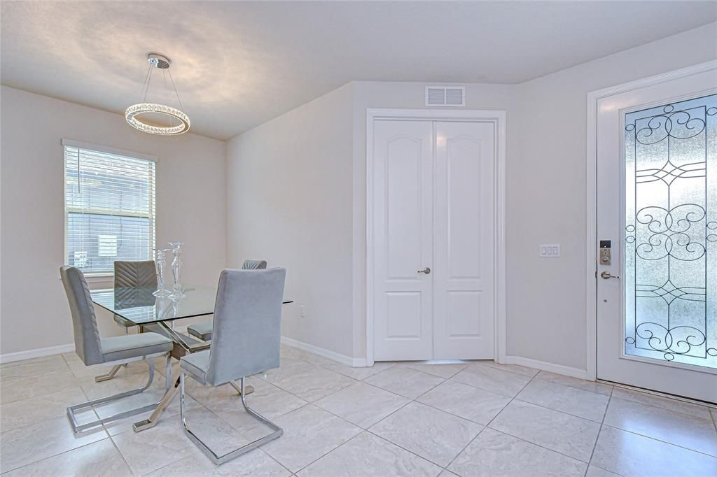 For Rent: $3,500 (5 beds, 4 baths, 3245 Square Feet)