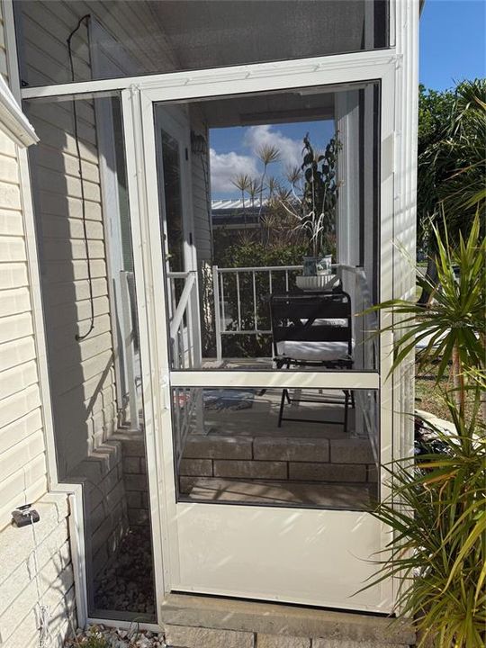 待售: $192,000 (2 贝兹, 2 浴室, 1056 平方英尺)