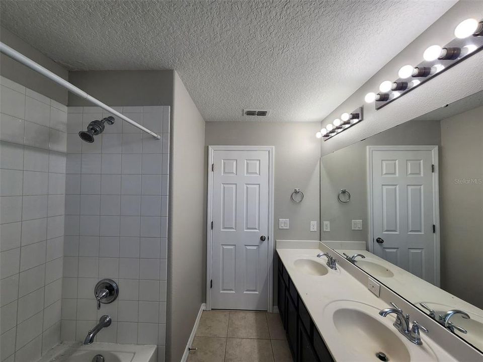 En Renta: $2,950 (4 camas, 2 baños, 1766 Pies cuadrados)