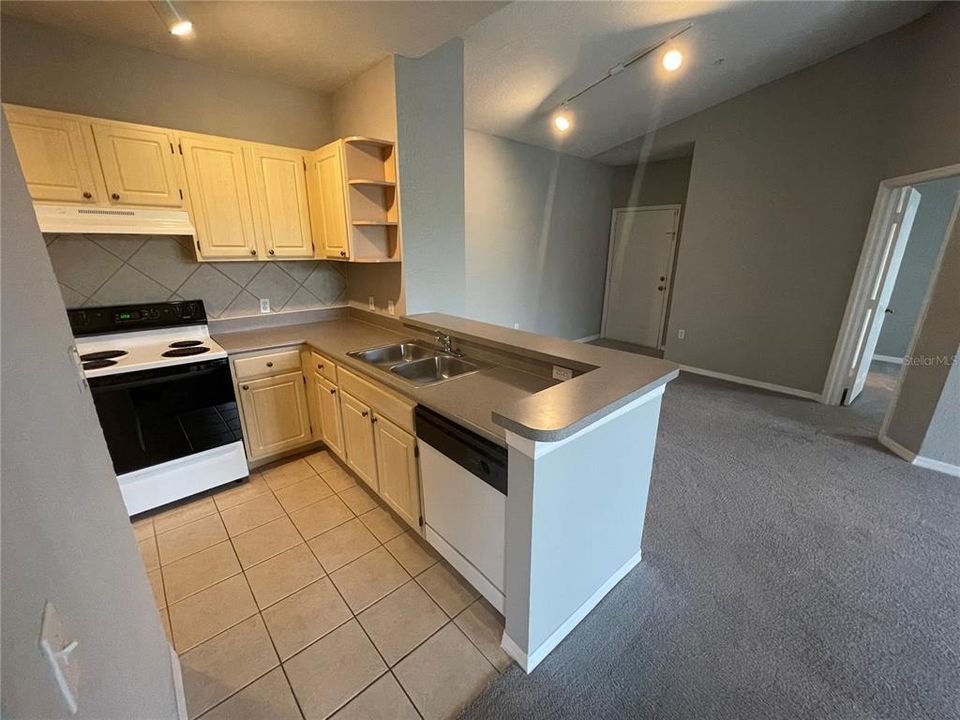 For Rent: $1,550 (2 beds, 2 baths, 1048 Square Feet)