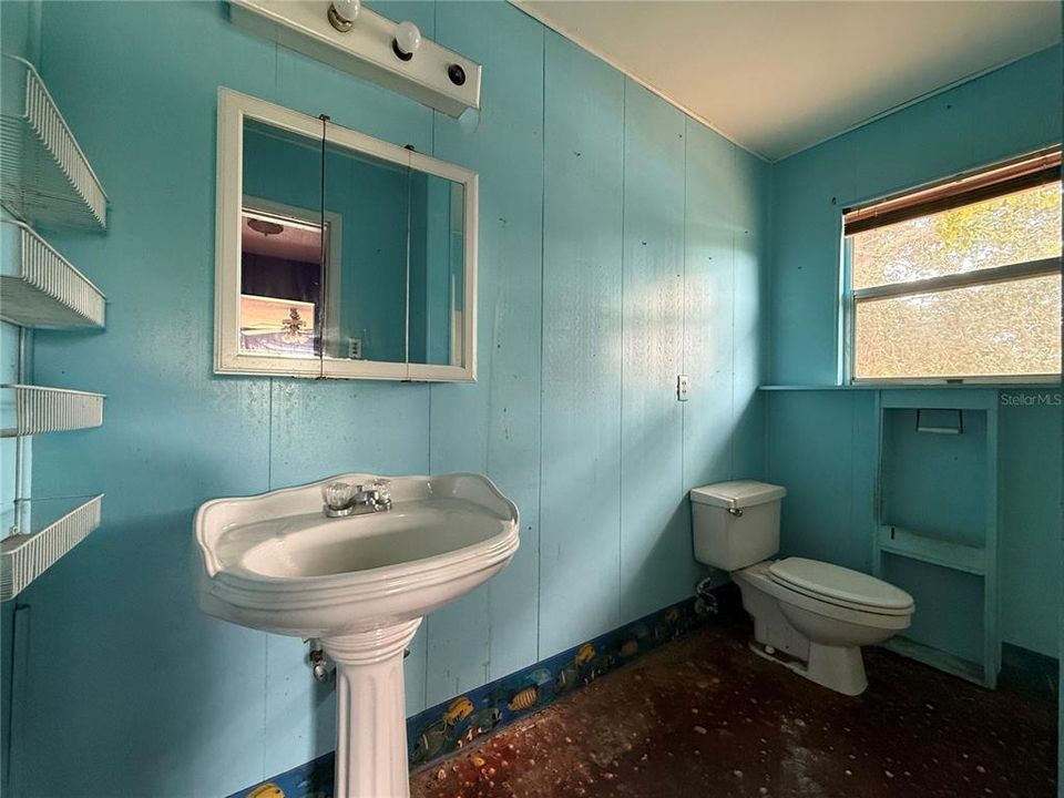 For Sale: $115,000 (3 beds, 3 baths, 1184 Square Feet)