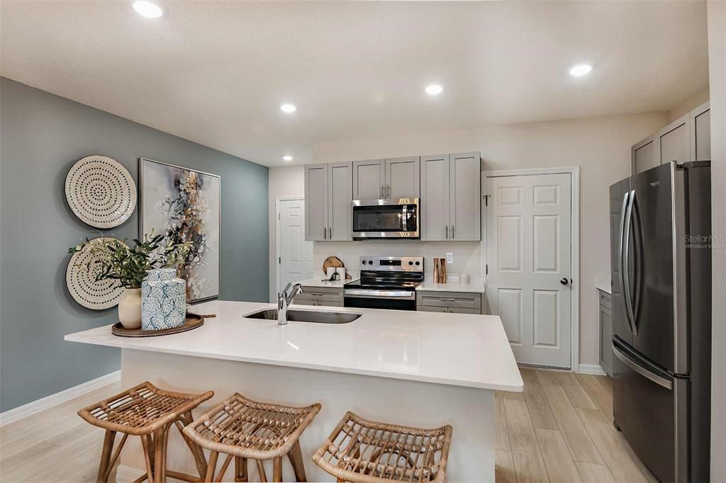 На продажу: $278,095 (3 спален, 2 ванн, 1548 Квадратных фут)