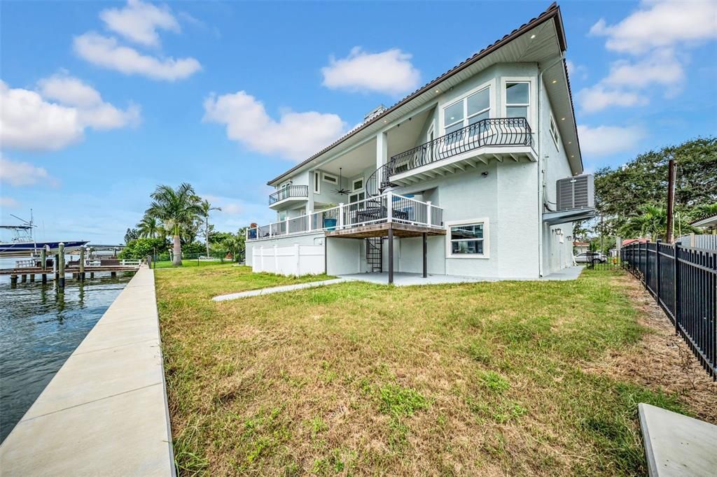 En Venta: $3,599,999 (5 camas, 4 baños, 5798 Pies cuadrados)