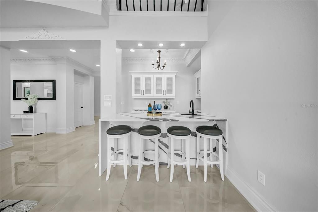 En Venta: $3,899,999 (5 camas, 4 baños, 5798 Pies cuadrados)