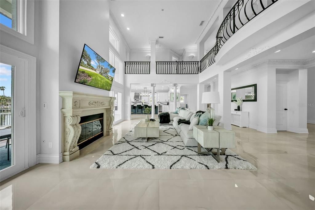 En Venta: $3,899,999 (5 camas, 4 baños, 5798 Pies cuadrados)