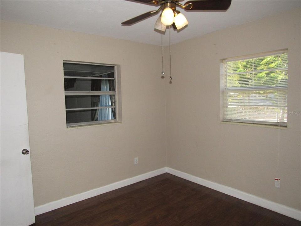 На продажу: $350,000 (3 спален, 2 ванн, 1776 Квадратных фут)