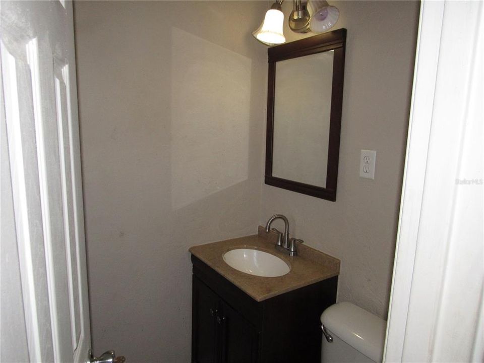 На продажу: $350,000 (3 спален, 2 ванн, 1776 Квадратных фут)