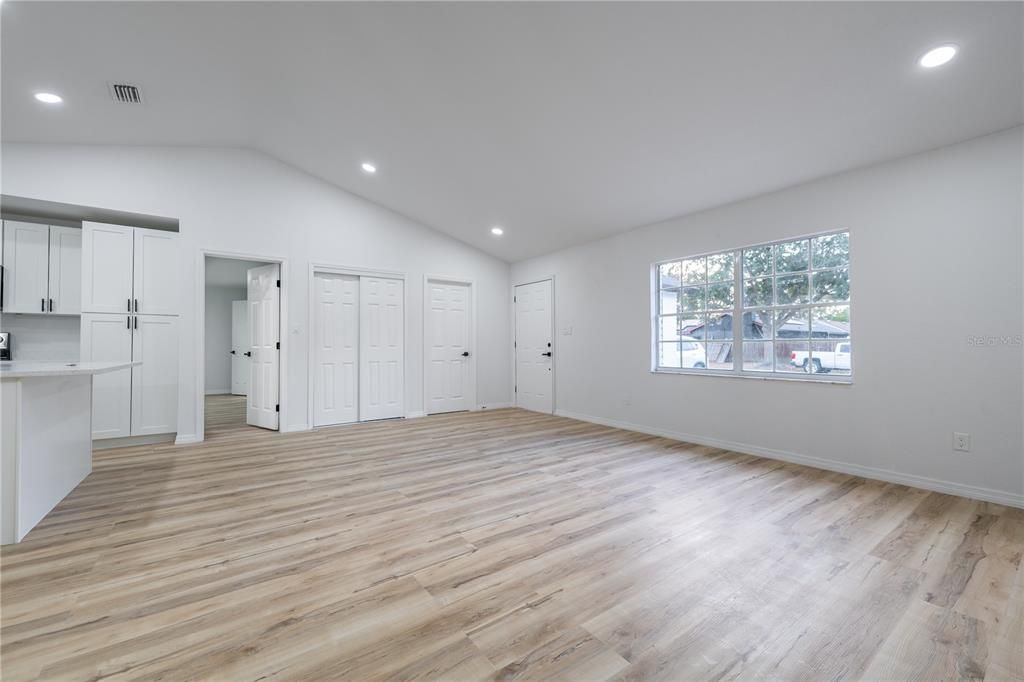 For Sale: $330,000 (3 beds, 2 baths, 1310 Square Feet)