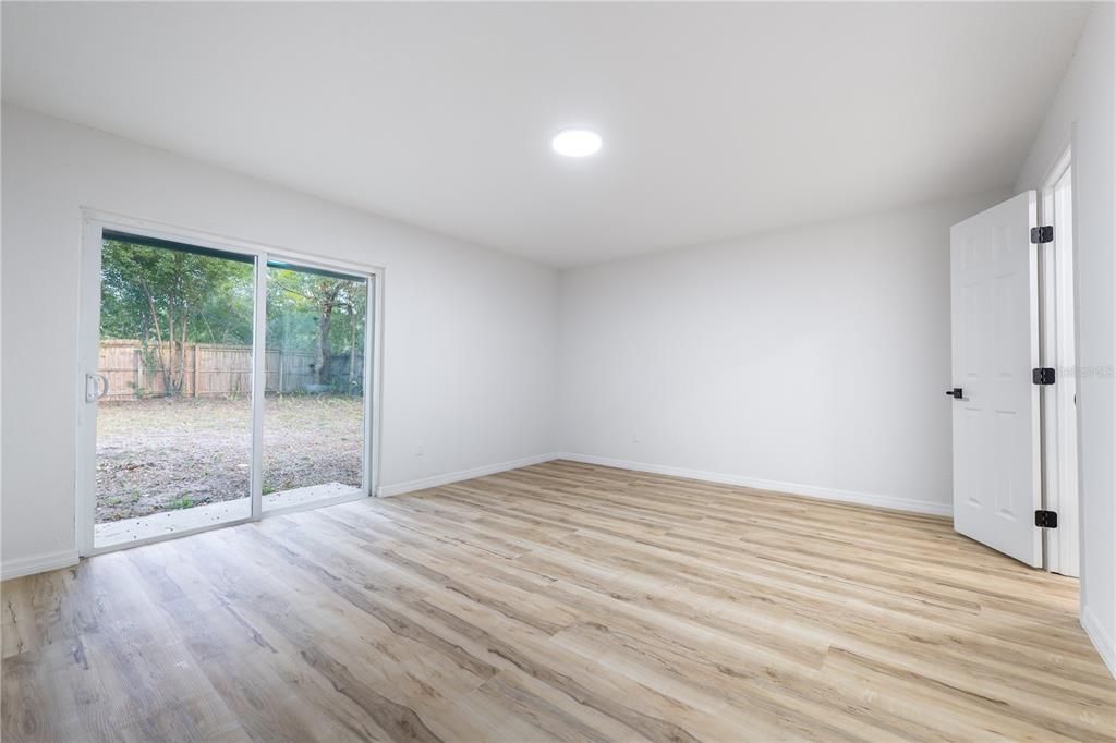 For Sale: $330,000 (3 beds, 2 baths, 1310 Square Feet)