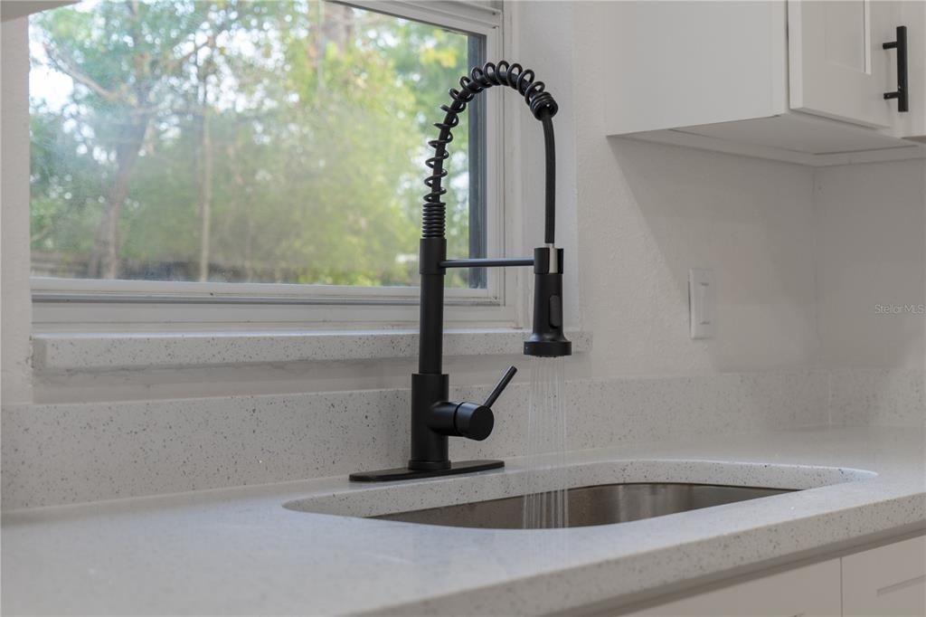 For Sale: $330,000 (3 beds, 2 baths, 1310 Square Feet)