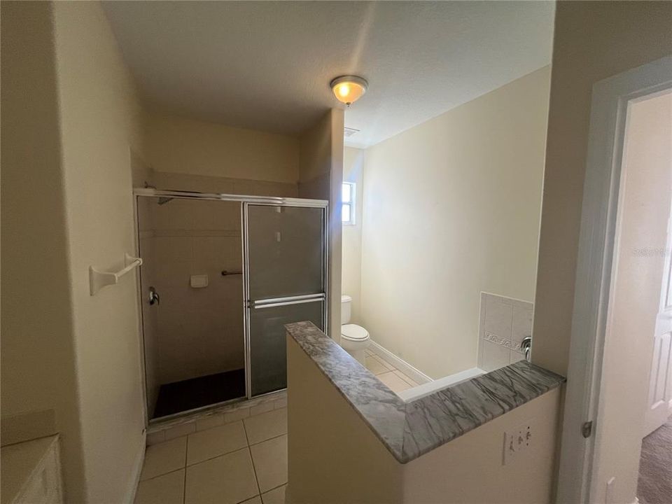 На продажу: $335,000 (4 спален, 2 ванн, 2156 Квадратных фут)