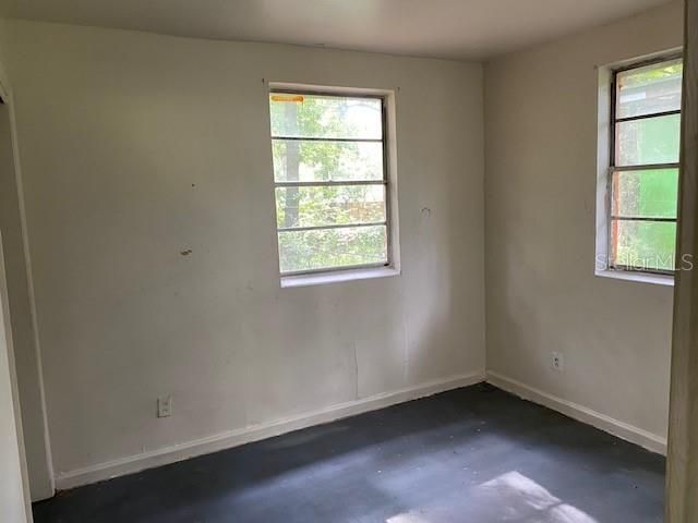 В аренду: $850 (2 спален, 1 ванн, 768 Квадратных фут)