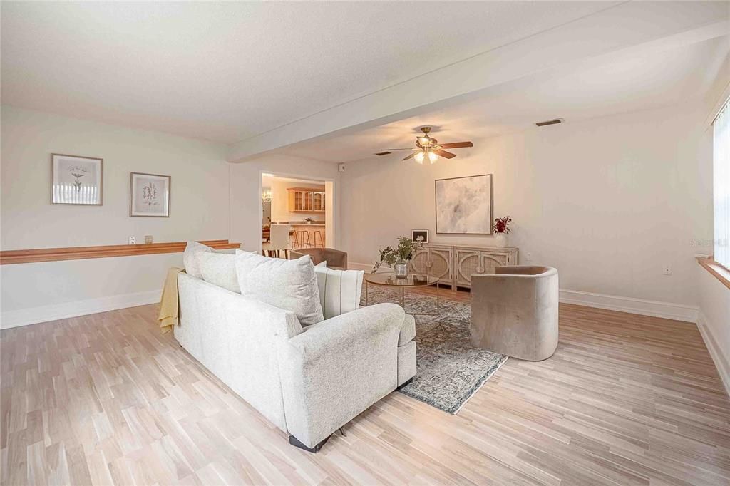 For Sale: $298,000 (3 beds, 1 baths, 1852 Square Feet)