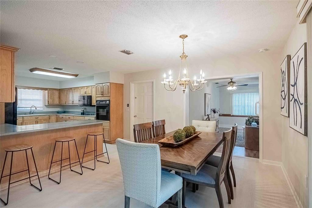 For Sale: $298,000 (3 beds, 1 baths, 1852 Square Feet)