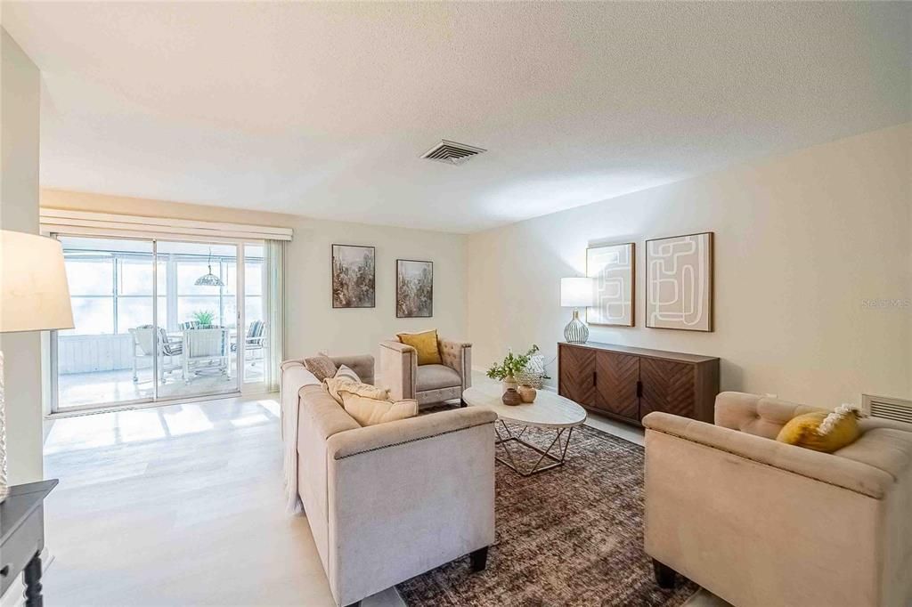 For Sale: $298,000 (3 beds, 1 baths, 1852 Square Feet)