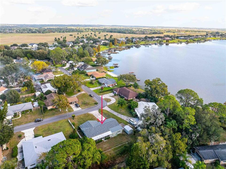 For Sale: $298,000 (3 beds, 1 baths, 1852 Square Feet)