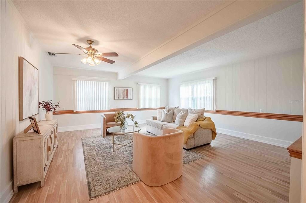 For Sale: $298,000 (3 beds, 1 baths, 1852 Square Feet)