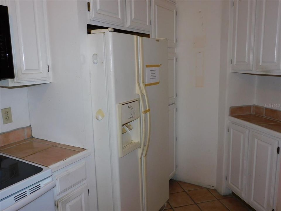 For Sale: $200,000 (2 beds, 2 baths, 1342 Square Feet)