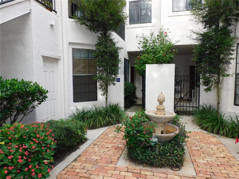 For Sale: $200,000 (2 beds, 2 baths, 1342 Square Feet)