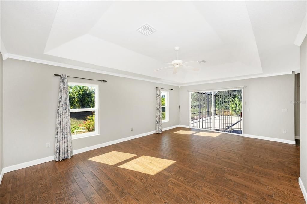 En Venta: $350,000 (3 camas, 2 baños, 2048 Pies cuadrados)