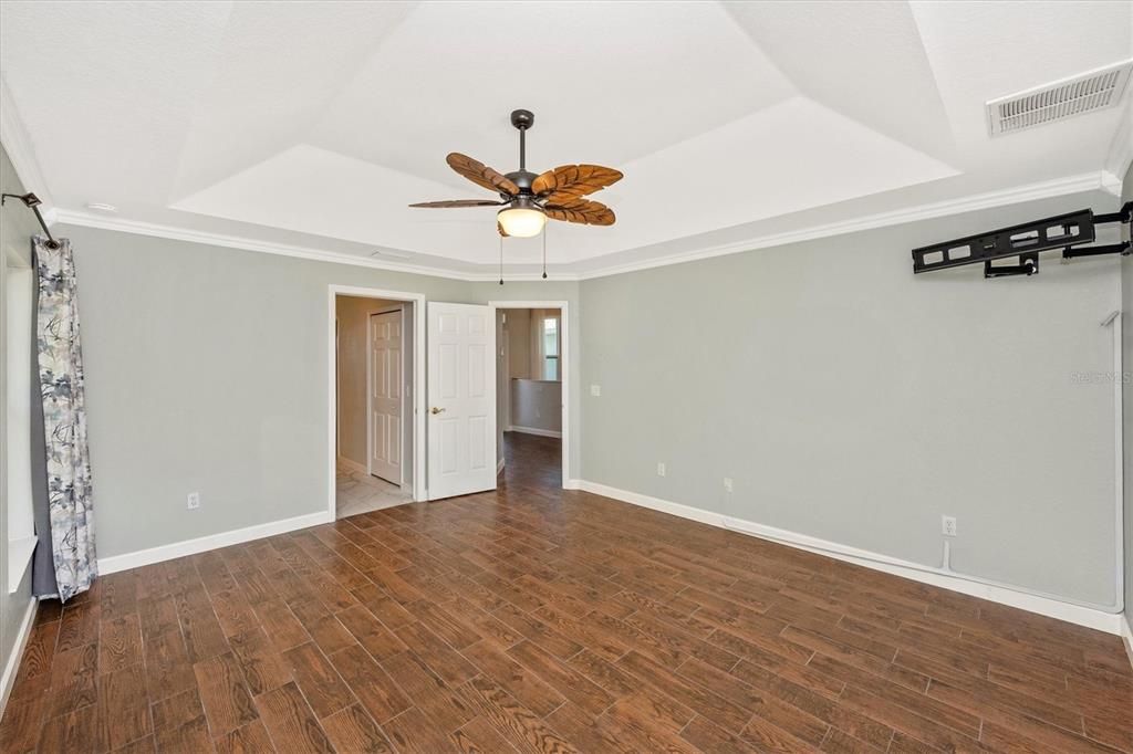 En Venta: $350,000 (3 camas, 2 baños, 2048 Pies cuadrados)