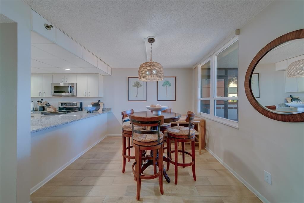 For Rent: $6,000 (2 beds, 2 baths, 1165 Square Feet)