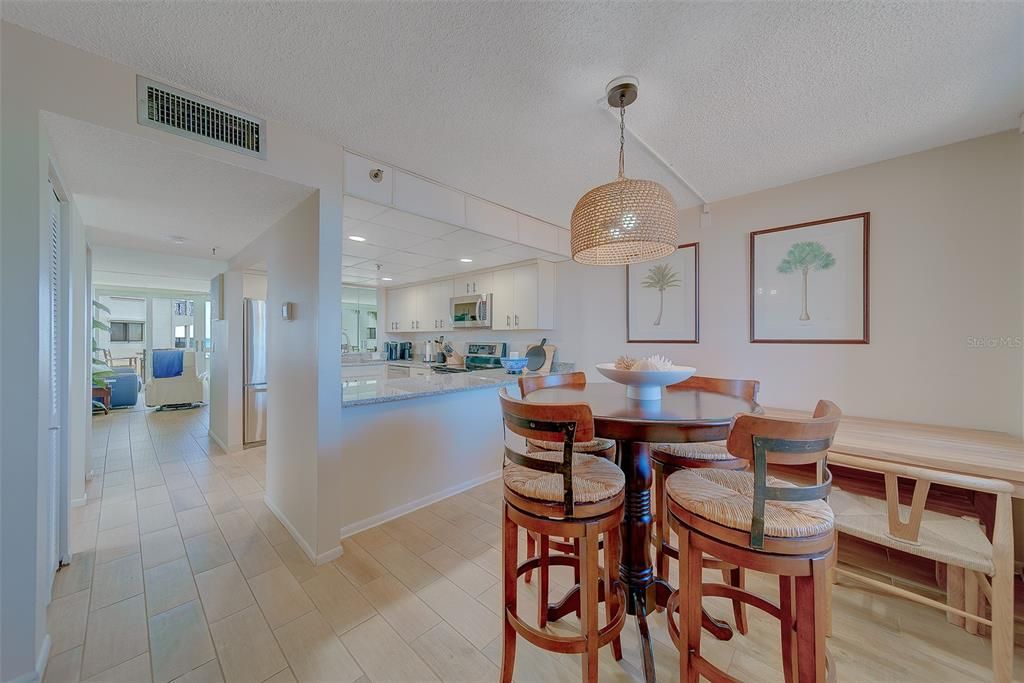 For Rent: $6,000 (2 beds, 2 baths, 1165 Square Feet)