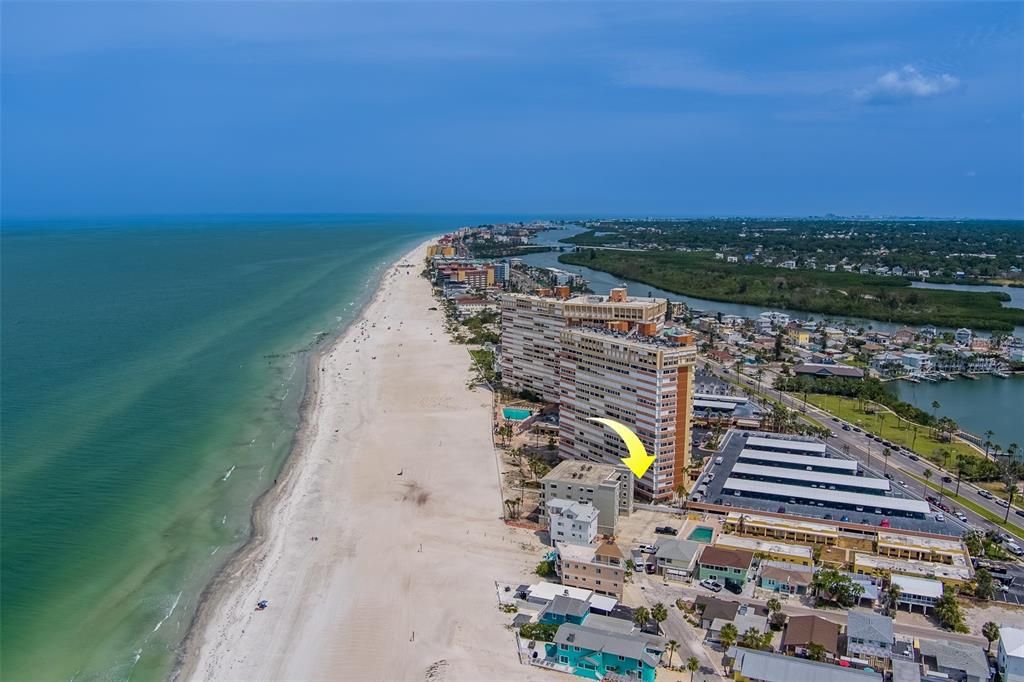 For Rent: $6,000 (2 beds, 2 baths, 1165 Square Feet)