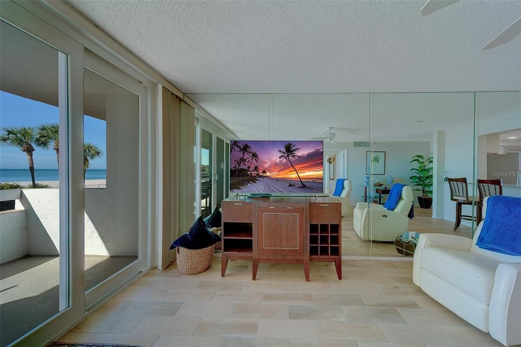 For Rent: $6,000 (2 beds, 2 baths, 1165 Square Feet)