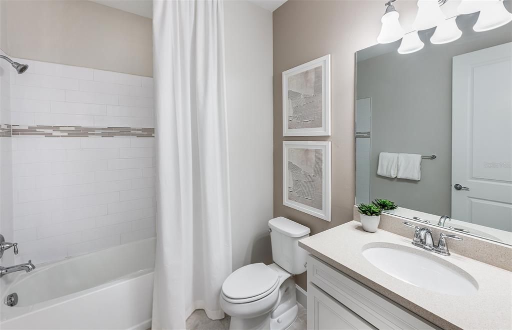 En Venta: $412,215 (2 camas, 2 baños, 1448 Pies cuadrados)