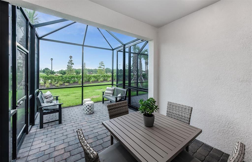 En Venta: $412,215 (2 camas, 2 baños, 1448 Pies cuadrados)