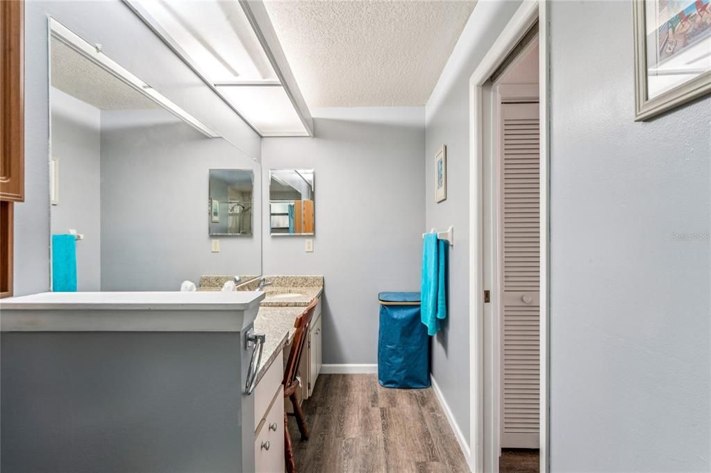 For Sale: $320,000 (2 beds, 2 baths, 1514 Square Feet)