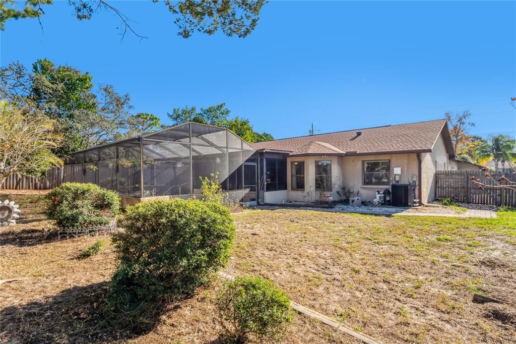 For Sale: $320,000 (2 beds, 2 baths, 1514 Square Feet)