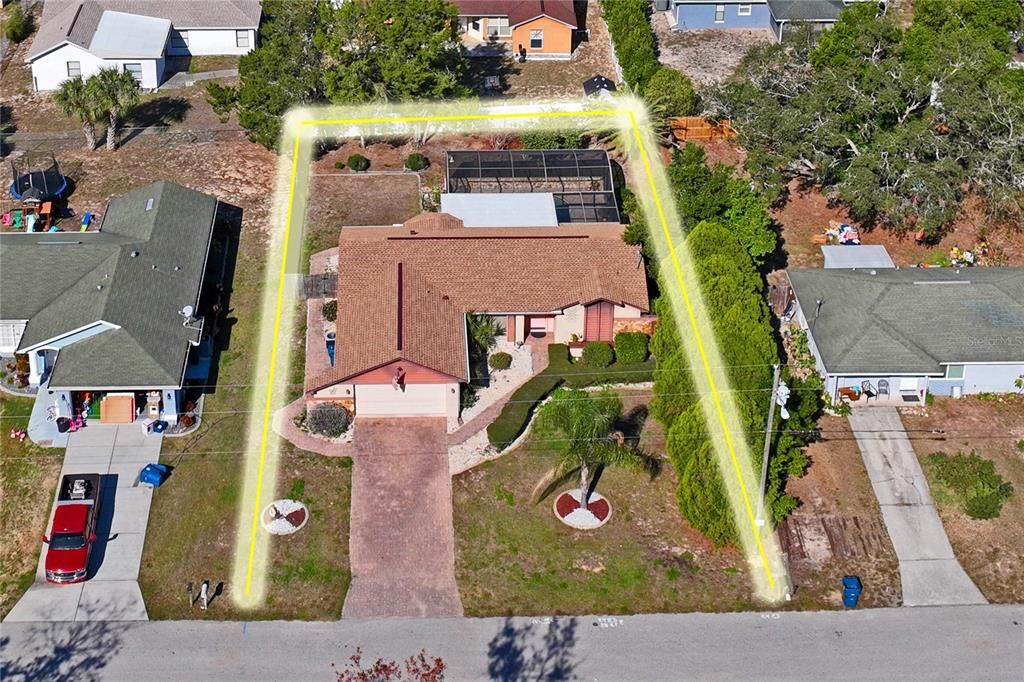 For Sale: $320,000 (2 beds, 2 baths, 1514 Square Feet)