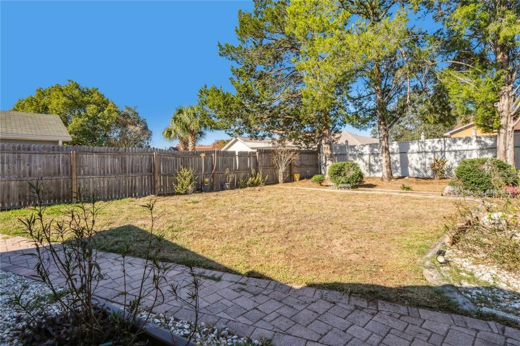 For Sale: $320,000 (2 beds, 2 baths, 1514 Square Feet)