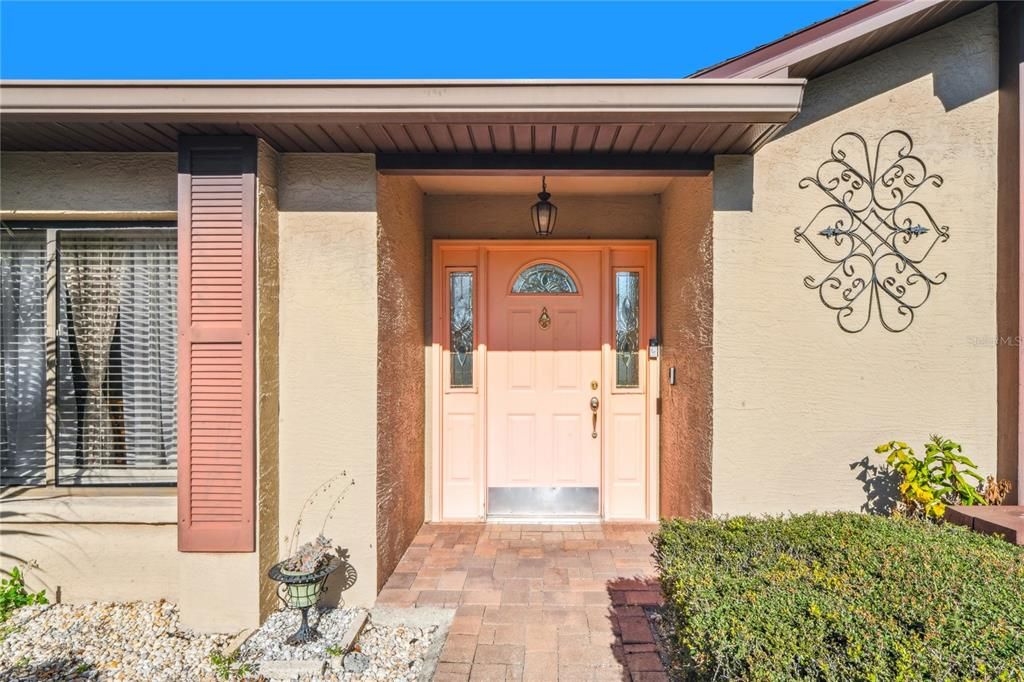 For Sale: $320,000 (2 beds, 2 baths, 1514 Square Feet)