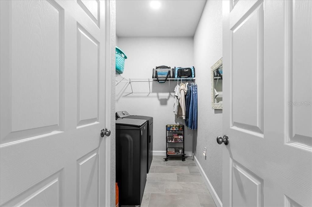 На продажу: $249,900 (3 спален, 2 ванн, 1330 Квадратных фут)