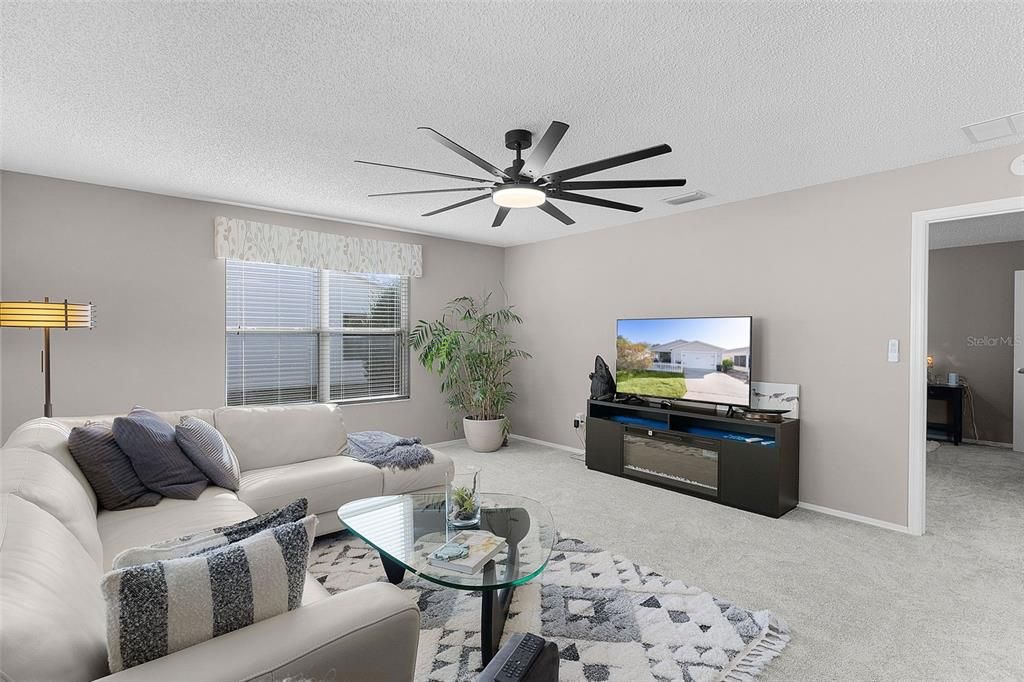 На продажу: $284,000 (1 спален, 1 ванн, 955 Квадратных фут)