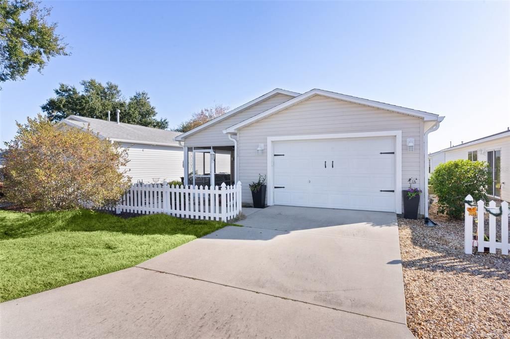 На продажу: $284,000 (1 спален, 1 ванн, 955 Квадратных фут)