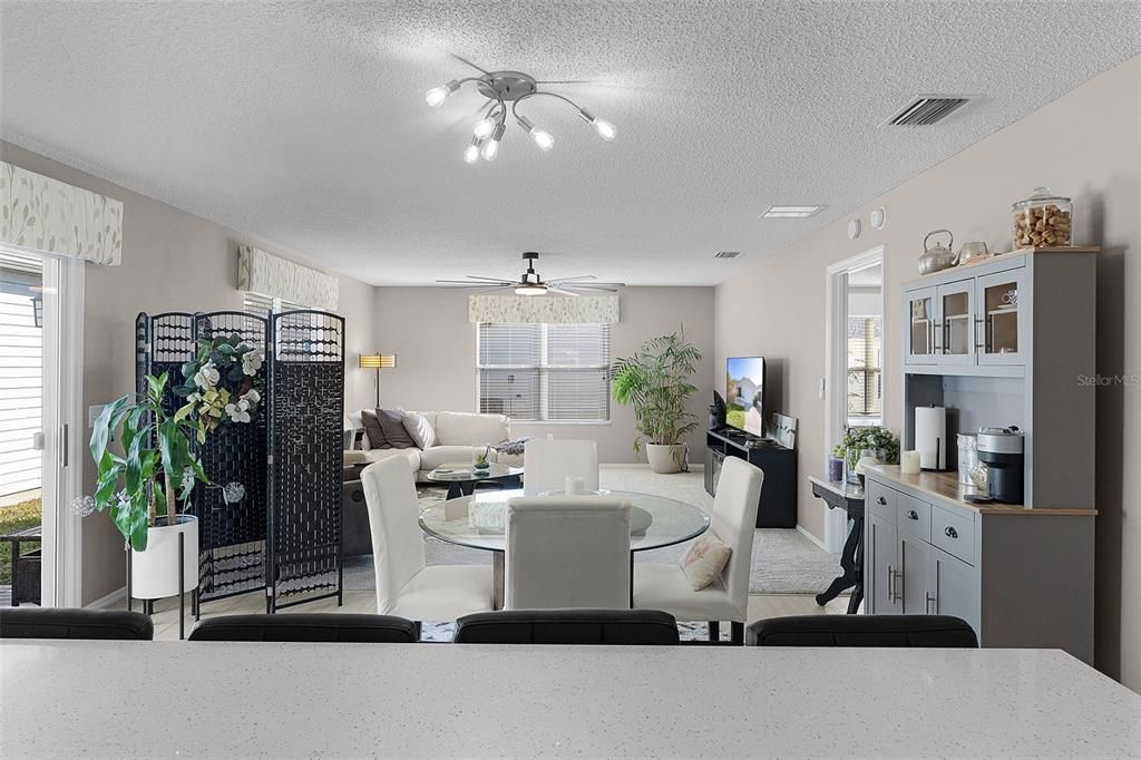 На продажу: $284,000 (1 спален, 1 ванн, 955 Квадратных фут)