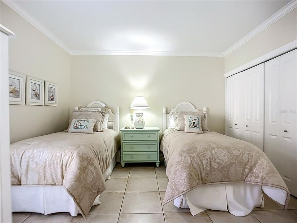 For Sale: $2,299,000 (3 beds, 2 baths, 1830 Square Feet)