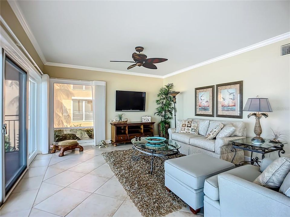 For Sale: $2,299,000 (3 beds, 2 baths, 1830 Square Feet)