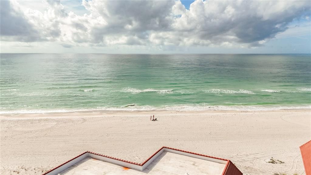 For Sale: $2,299,000 (3 beds, 2 baths, 1830 Square Feet)