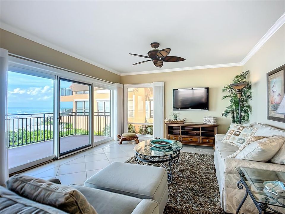 For Sale: $2,299,000 (3 beds, 2 baths, 1830 Square Feet)