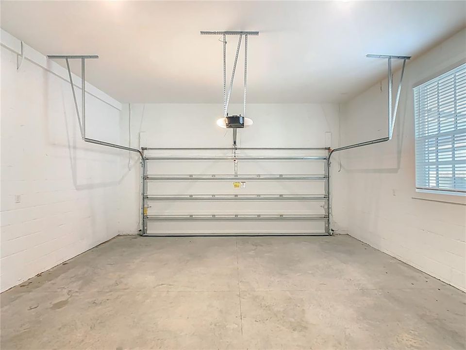 出租: $4,900 (3 贝兹, 2 浴室, 1794 平方英尺)