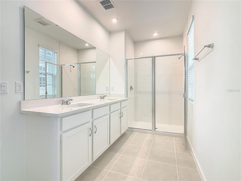 出租: $4,900 (3 贝兹, 2 浴室, 1794 平方英尺)