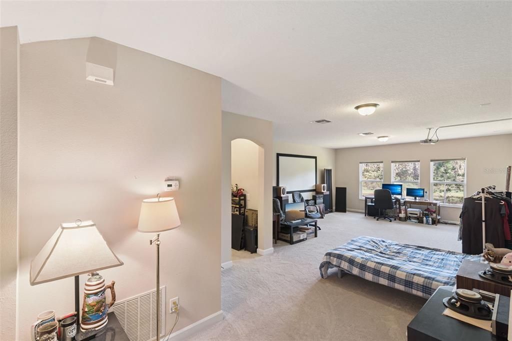 For Sale: $675,000 (4 beds, 4 baths, 3637 Square Feet)