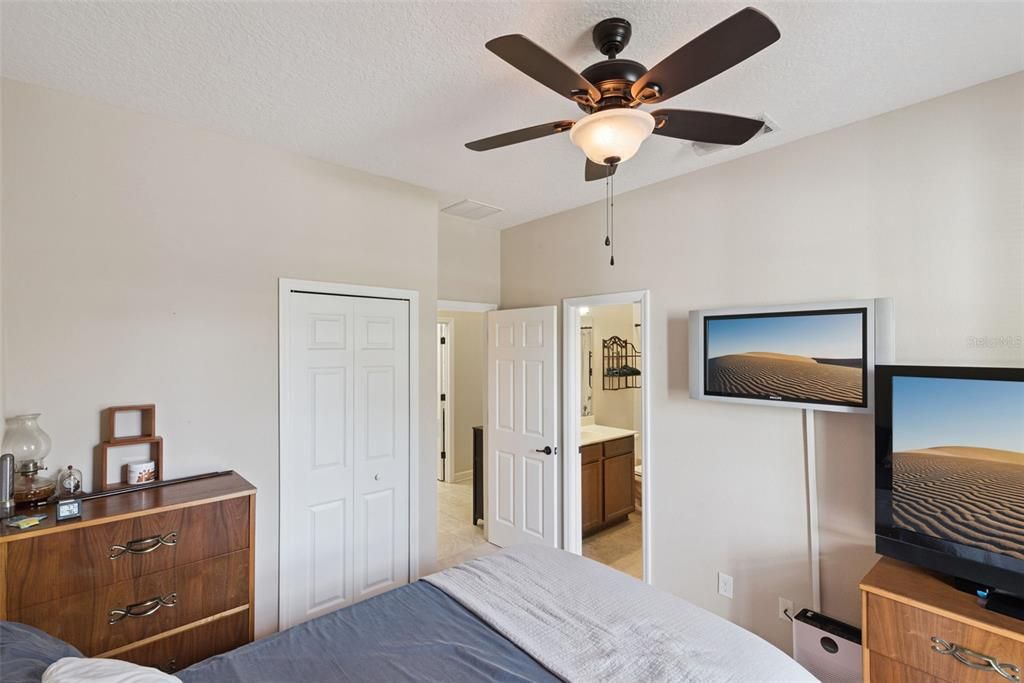 For Sale: $675,000 (4 beds, 4 baths, 3637 Square Feet)