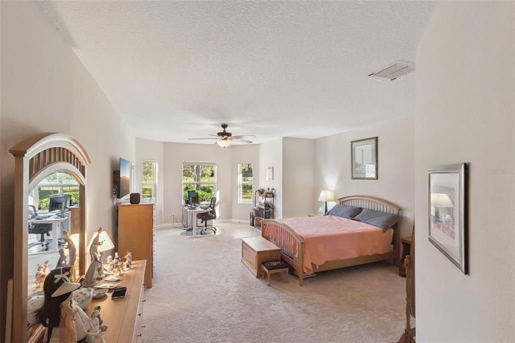 For Sale: $675,000 (4 beds, 4 baths, 3637 Square Feet)